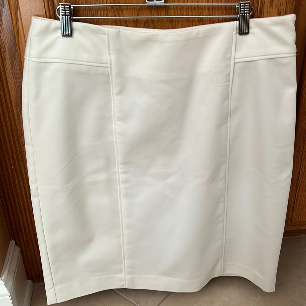 New York & Company white skirt